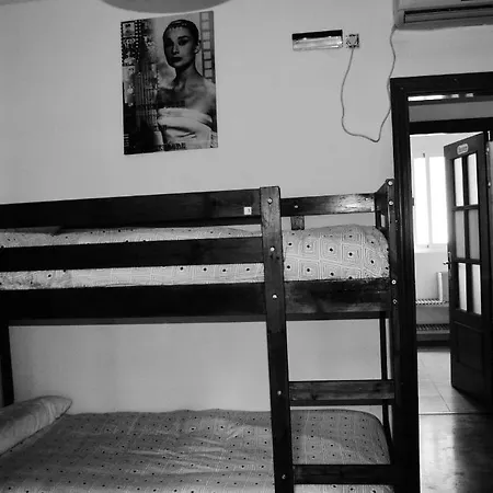 Dolce Vita Hostel *